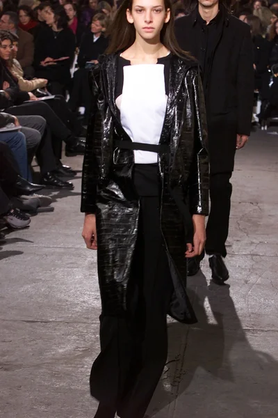 Look 19